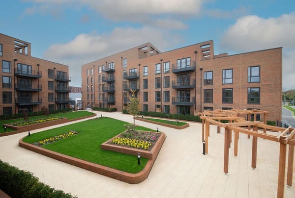 2 bedroom apartment for sale - Image 1