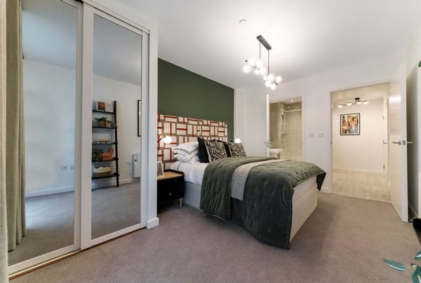 2 bedroom apartment for sale - Image 2