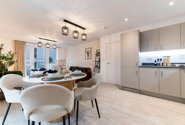 2 bedroom apartment for sale - Image 1