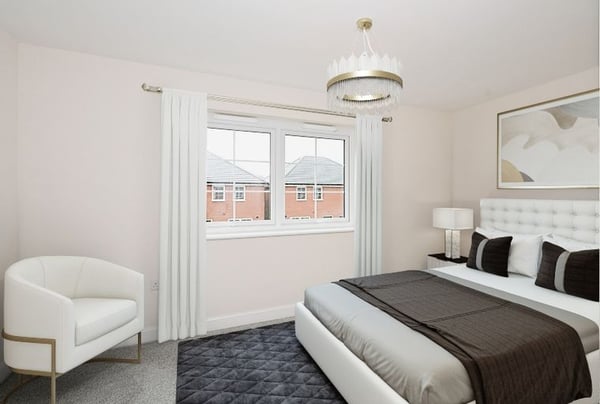 2 bedroom house for sale - Image 2