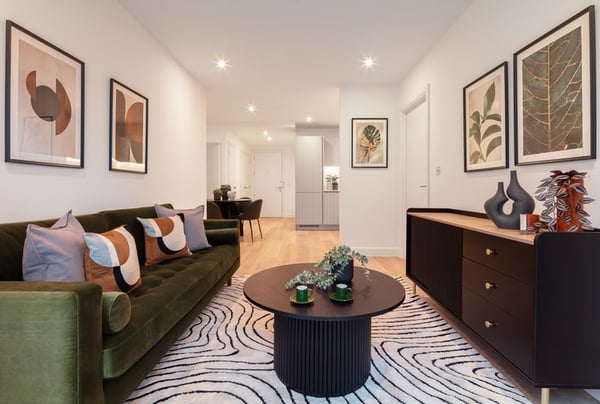 3 bedroom apartment for sale - Image 2