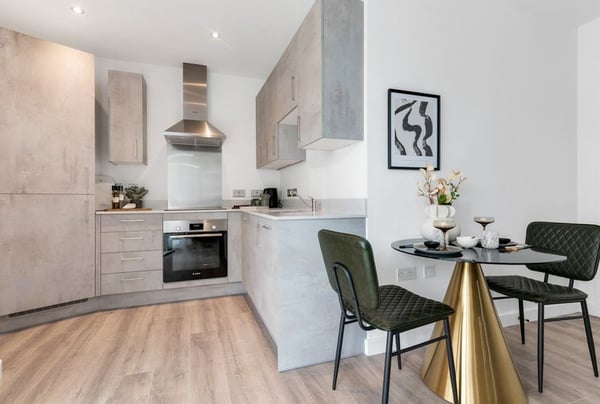 1 bedroom apartment for sale - Image 1