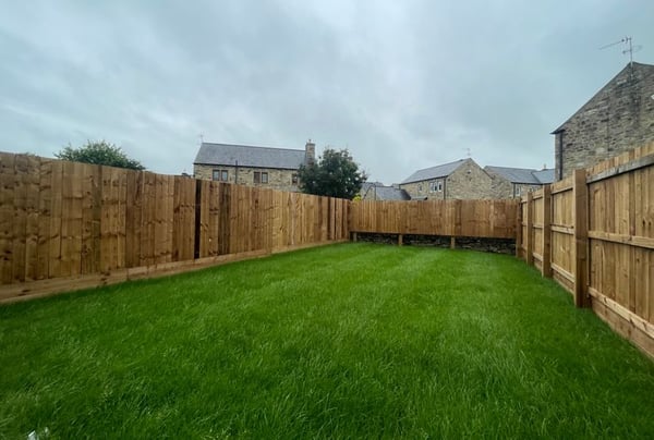 2 bedroom house for sale - Image 3