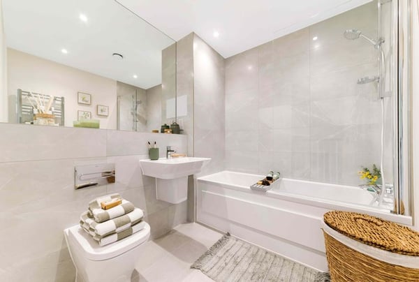 3 bedroom house for sale - Image 3
