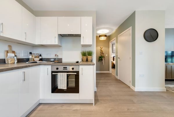 1 bedroom apartment for sale - Image 1