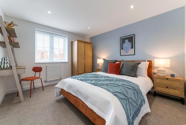2 bedroom apartment for sale - Image 2