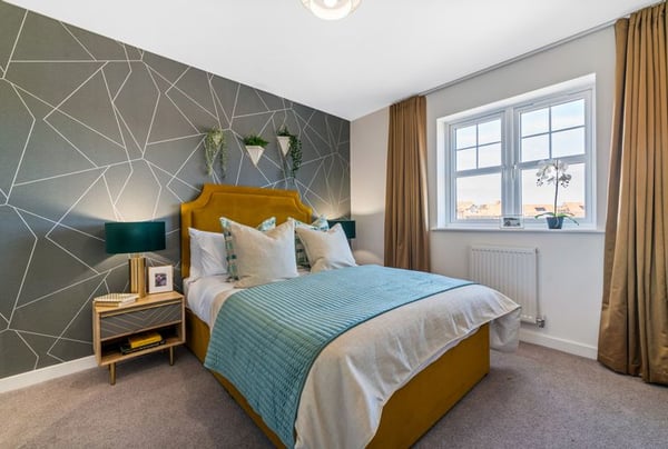 4 bedroom house for sale - Image 1
