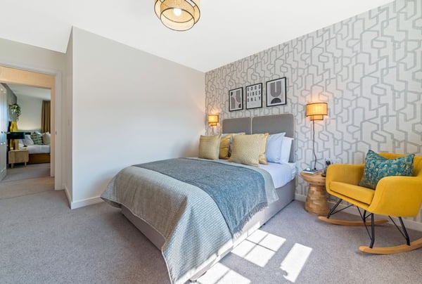 4 bedroom house for sale - Image 2