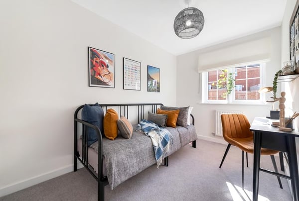 3 bedroom house for sale - Image 2