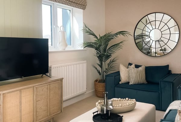 3 bedroom house for sale - Image 2