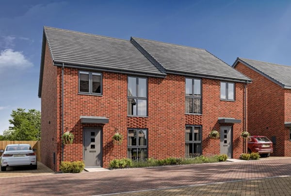 4 bedroom house for sale - Image 1