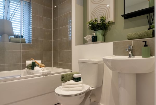 4 bedroom house for sale - Image 3