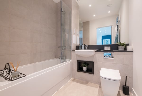 2 bedroom apartment for sale - Image 2