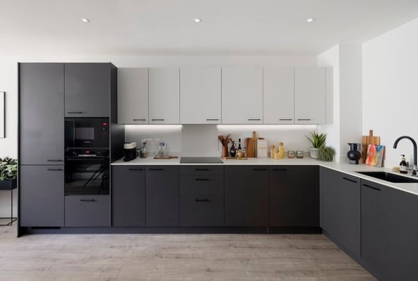 3 bedroom apartment for sale - Image 2