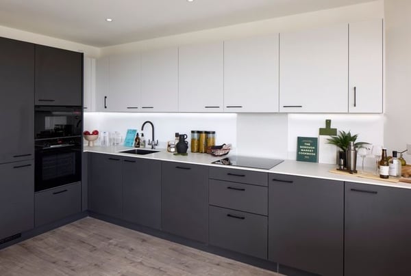 2 bedroom apartment for sale - Image 2