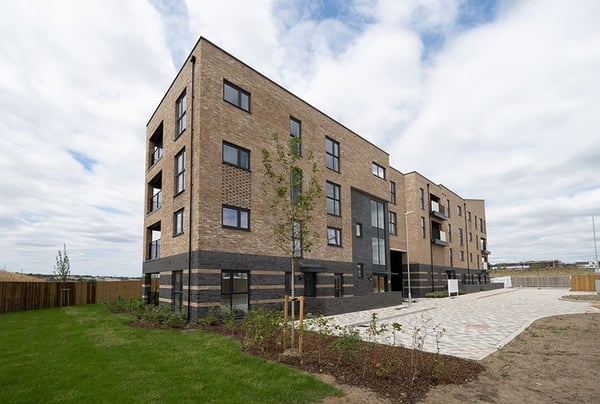 2 bedroom apartment for sale - Image 2