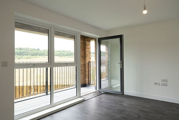 2 bedroom apartment for sale - Image 2