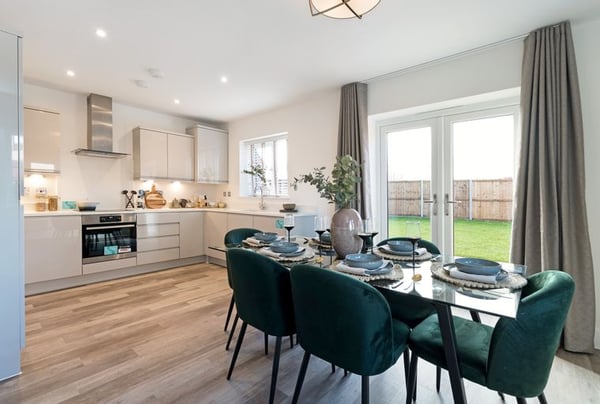 3 bedroom house for sale - Image 2