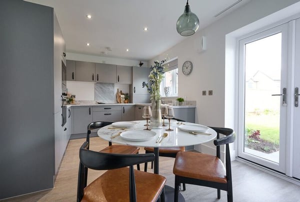 3 bedroom house for sale - Image 2
