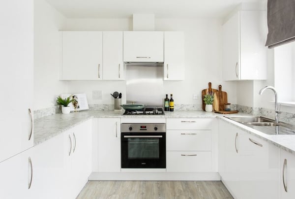 3 bedroom house for sale - Image 1