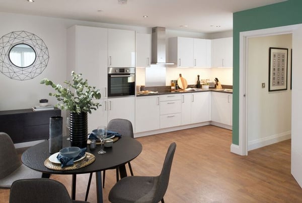 3 bedroom house for sale - Image 2