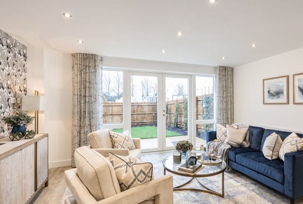 2 bedroom house for sale - Image 2