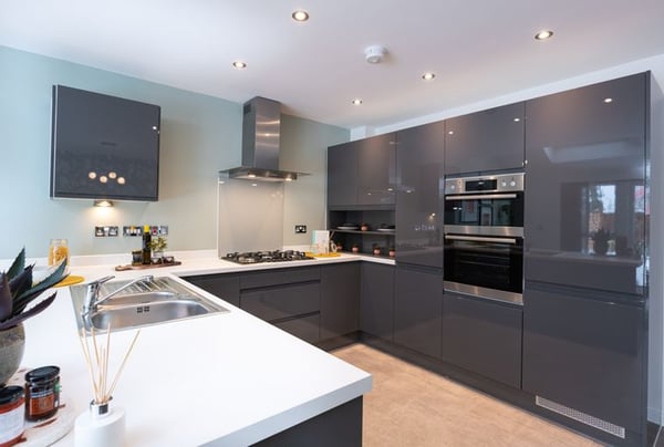 3 bedroom house for sale - Image 3