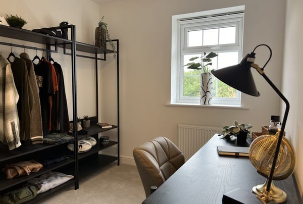 2 bedroom house for sale - Image 3