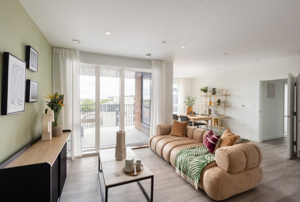 2 bedroom apartment for sale - Image 2