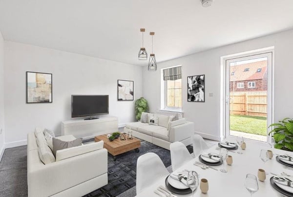 2 bedroom house for sale - Image 1
