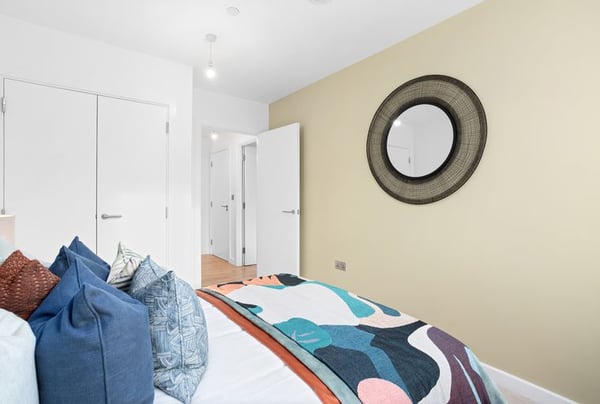 2 bedroom apartment for sale - Image 3