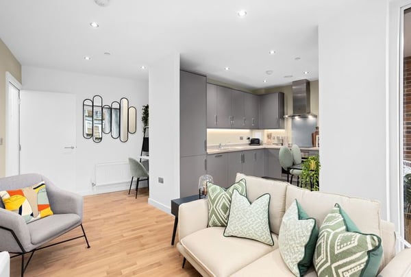 1 bedroom apartment for sale - Image 1