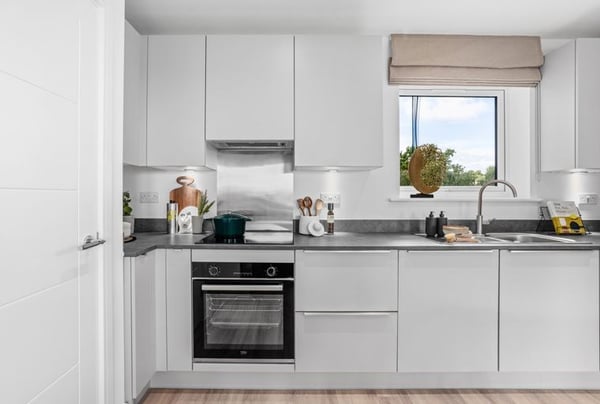 2 bedroom apartment for sale - Image 2