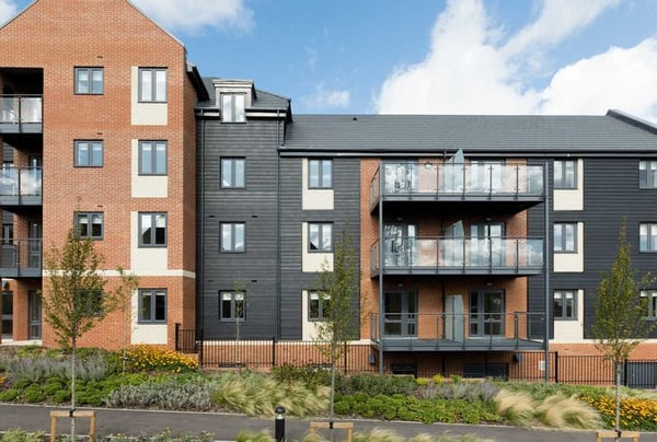 2 bedroom apartment for sale - Image 2