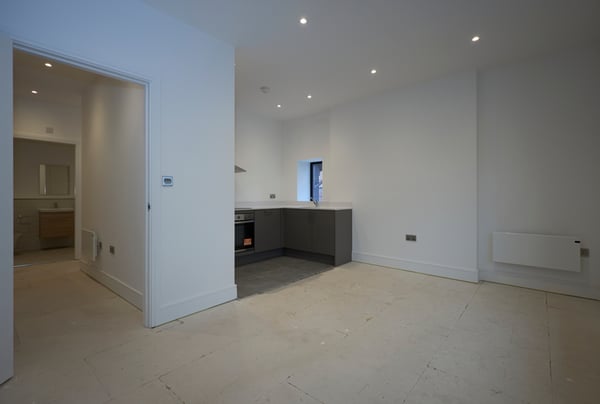 2 bedroom apartment for sale - Image 2
