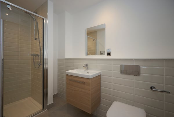 2 bedroom apartment for sale - Image 2