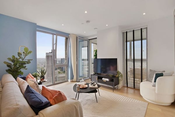 2 bedroom apartment for sale - Image 1