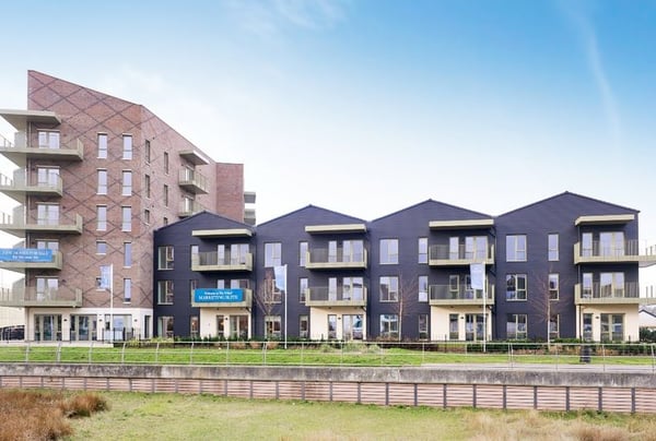 2 bedroom apartment for sale - Image 1
