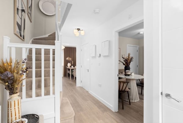 2 bedroom house for sale - Image 3