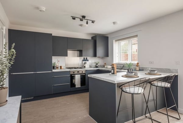 3 bedroom house for sale - Image 2