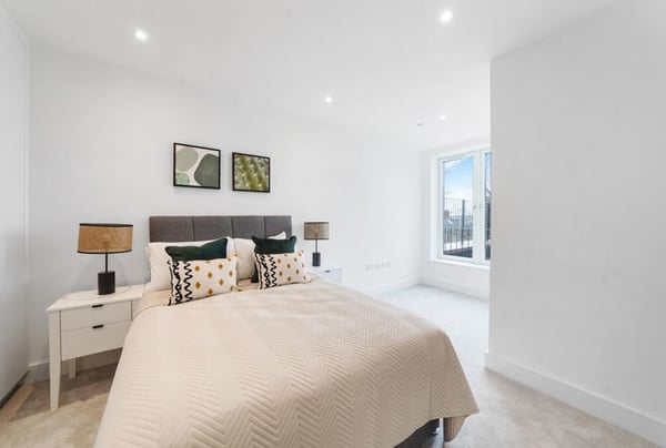 1 bedroom apartment for sale - Image 3