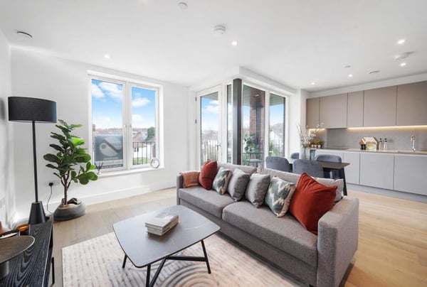 2 bedroom apartment for sale - Image 3