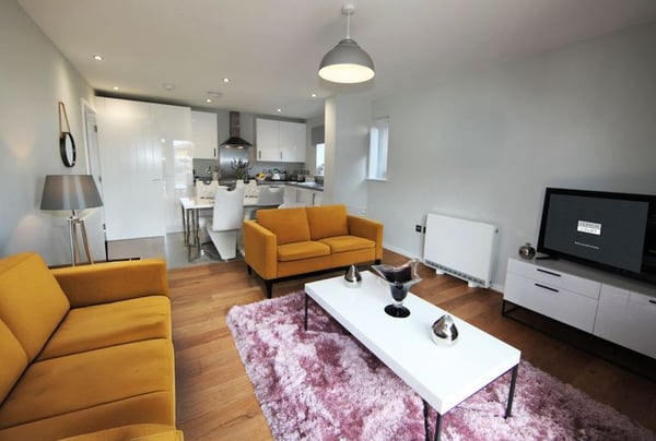 2 bedroom apartment for sale - Image 2
