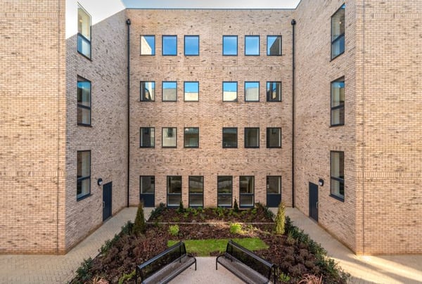 1 bedroom apartment for sale - Image 3