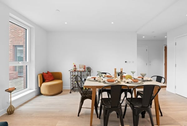2 bedroom apartment for sale - Image 1