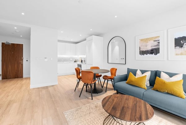 2 bedroom apartment for sale - Image 3