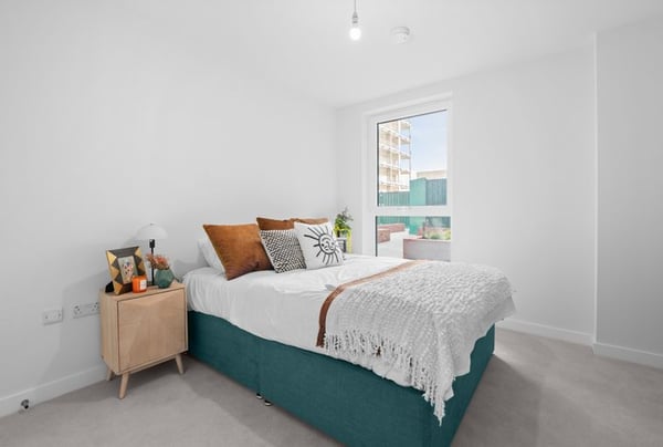 1 bedroom apartment for sale - Image 2