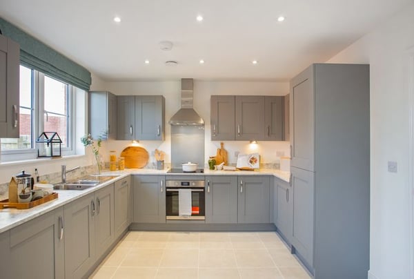 3 bedroom house for sale - Image 2