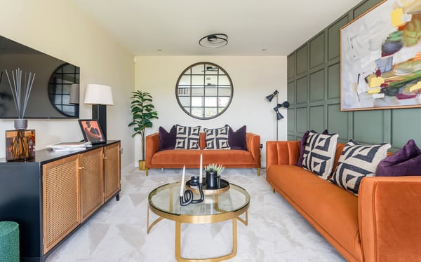 4 bedroom detached with new price and upgraded kitchen - Image 1