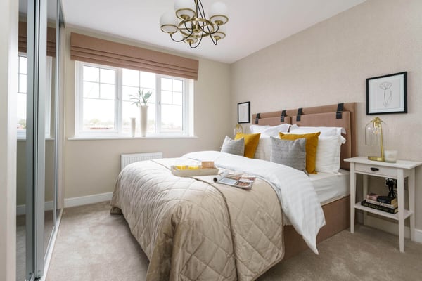 4 bedroom detached with garage - Image 1